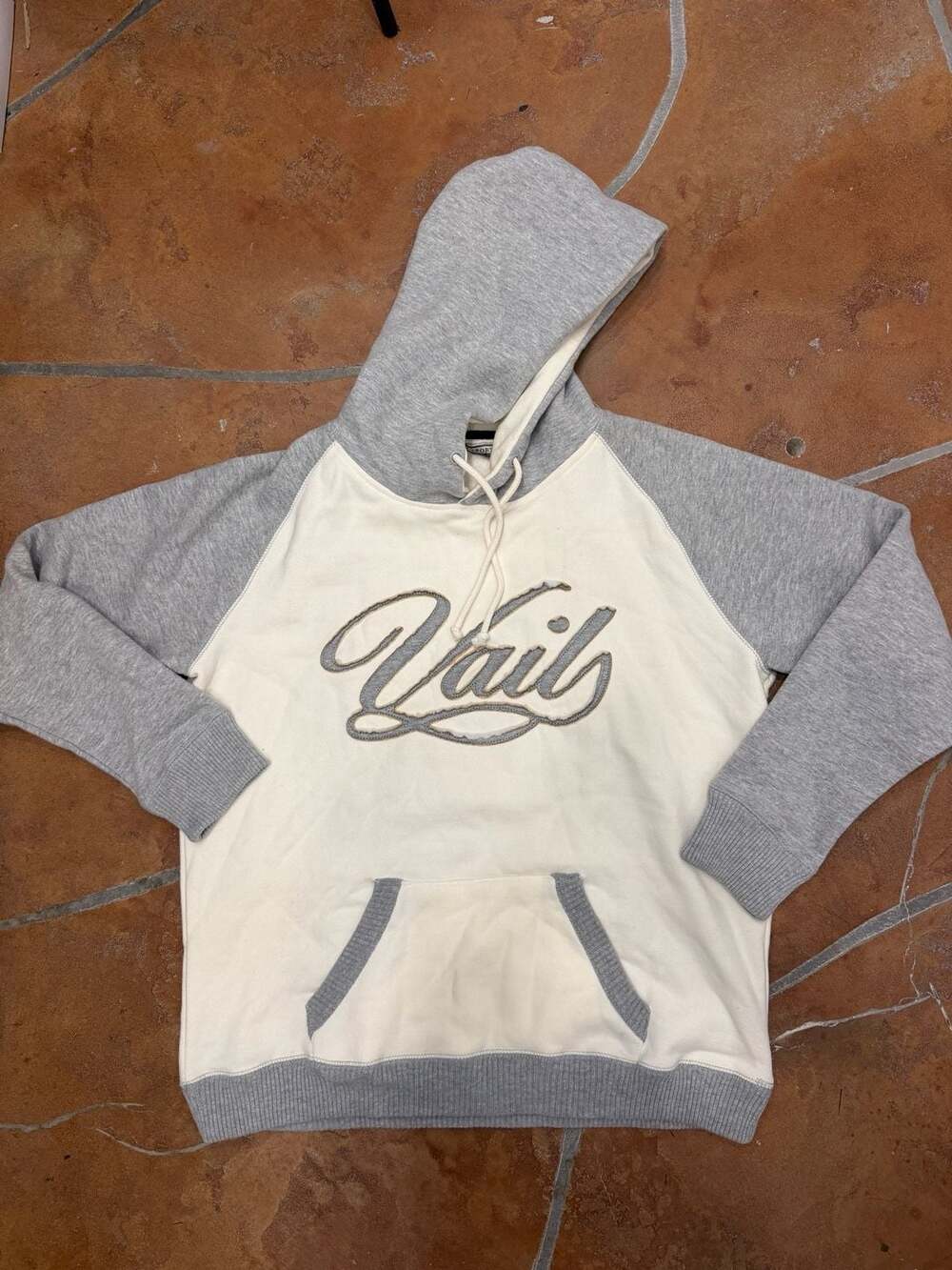 MV Sport Vail Hoodie Size XL Gray White Script Logo Fleece